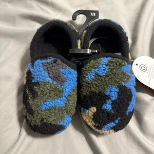 Wonder nation toddler slippers